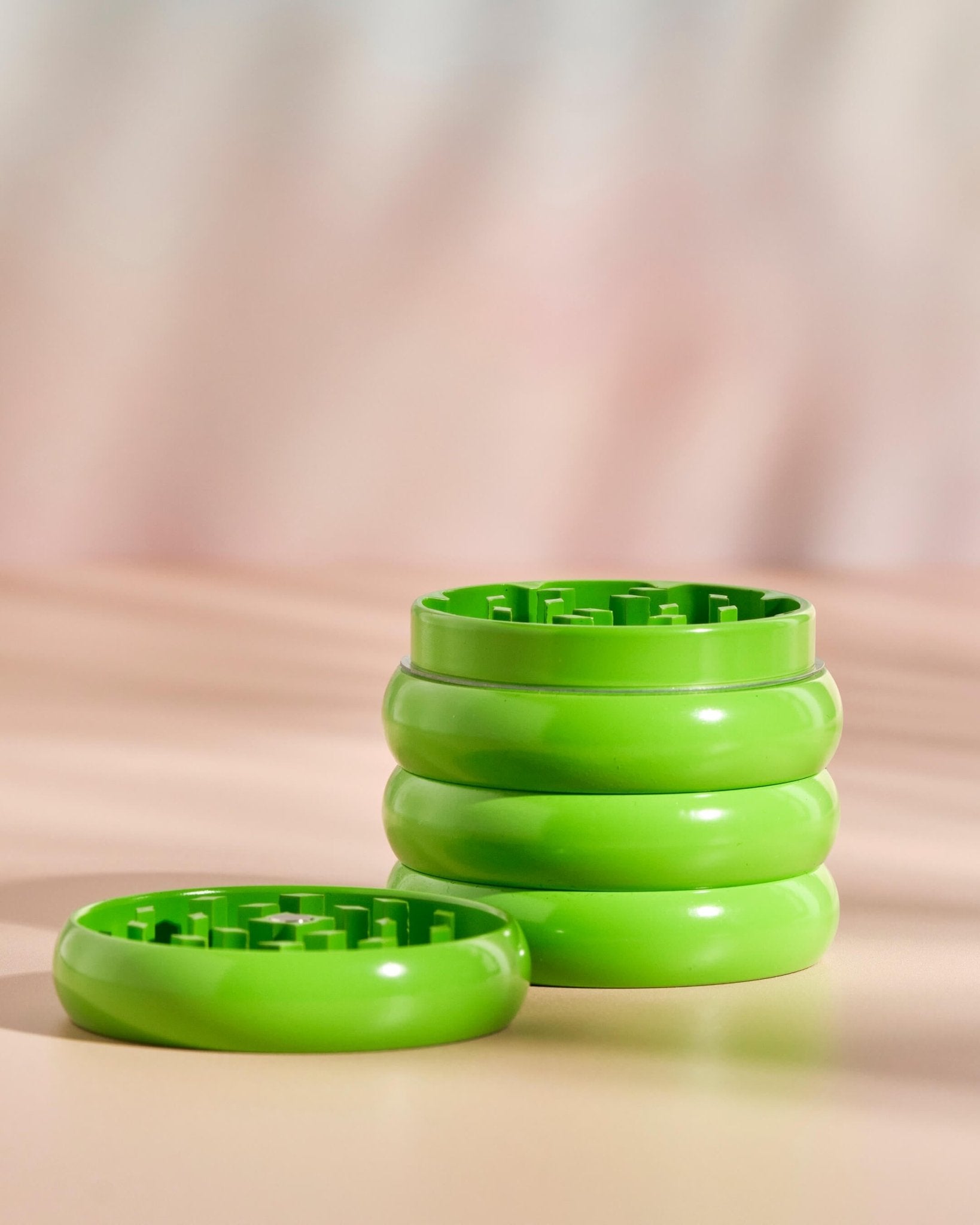 GREEN APPLE WAVY GRINDER - Summer Sunset - ceramic non-stick herb grinder - smooth experience