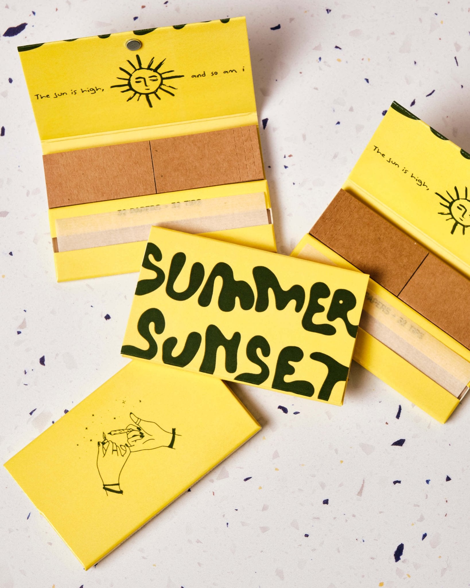 YELLOW ROLLING PAPER KIT (with tips) - Summer Sunset - organic hemp paper - yellow packaging